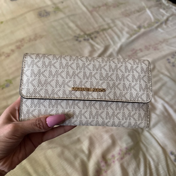 Wallet - Picture 1 of 3